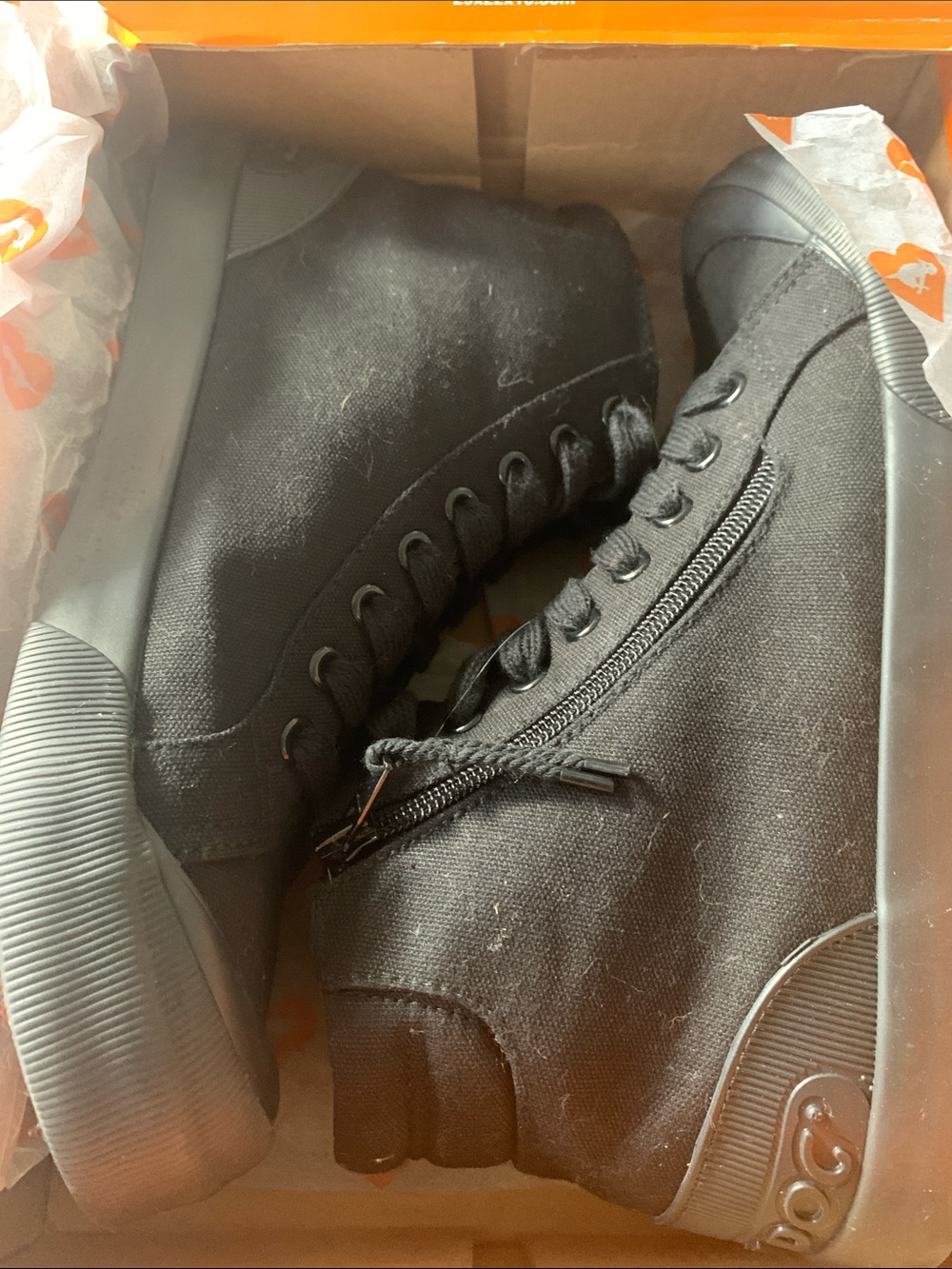 BNIB rocket dog high top